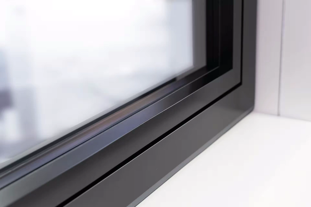 GEALAN-KONTUR® Prémium rendszer alumínium opcióval